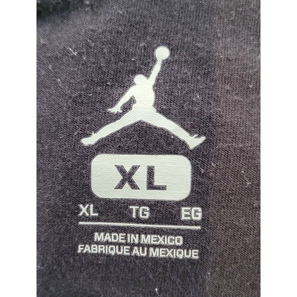 Michael Jordan Flight T-Shirt - Picture 6 of 7
